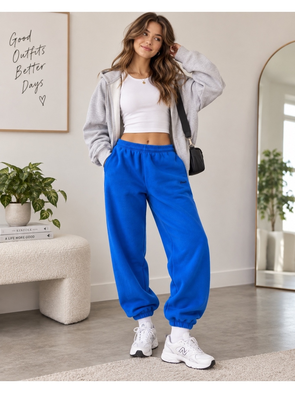 TNA Aritzia Cozy Fleece Boyfriend Sweatpants Cobalt Blue Size M